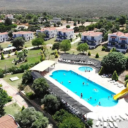 Akay Garden Family Club 公寓式酒店 Çeşme