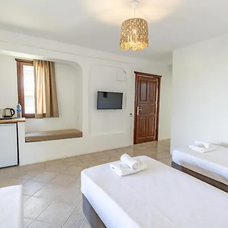 Akay Garden Family Club 公寓式酒店 Çeşme